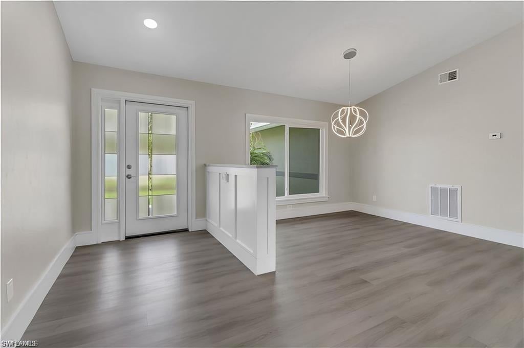 270 Madison Dr, Naples, FL 34110 photo