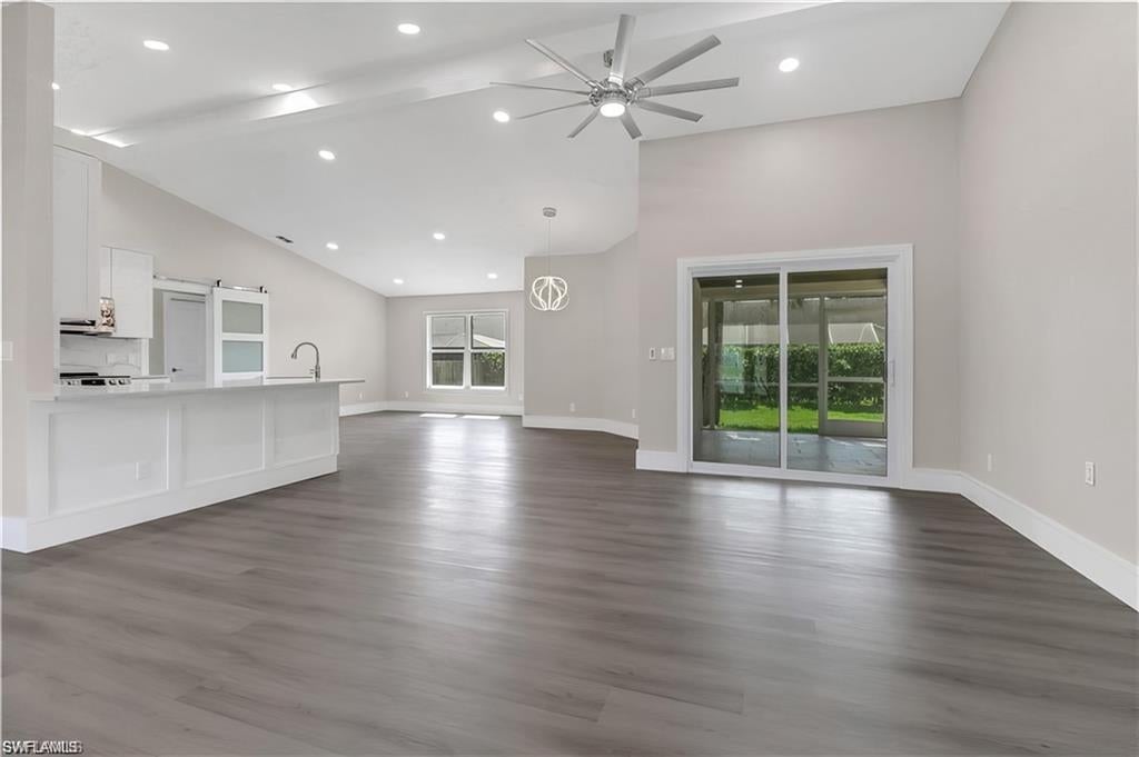270 Madison Dr, Naples, FL 34110 photo