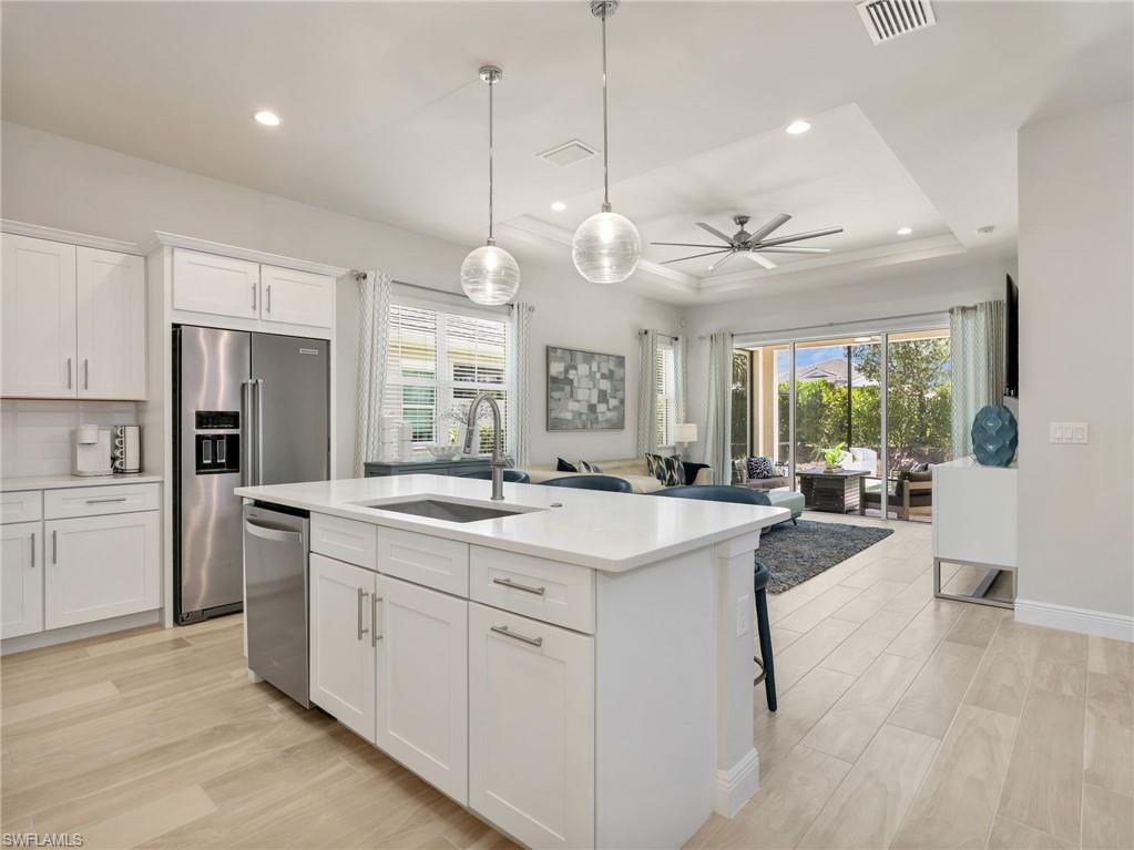 9040 Saint Lucia Dr, Naples, FL 34114 photo