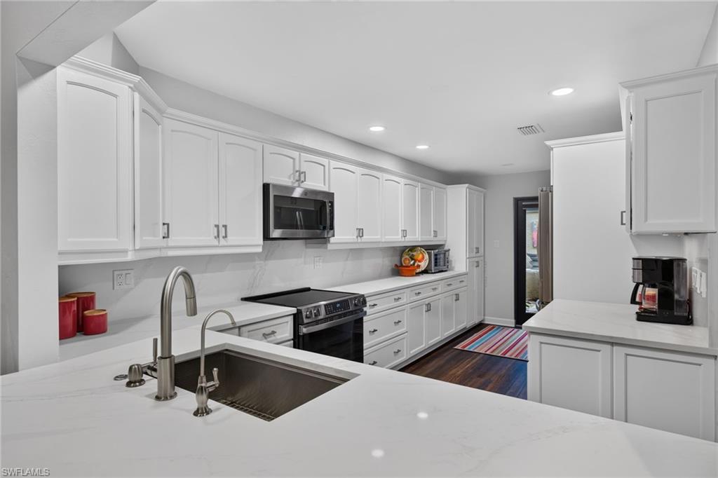 4830 Springline Dr, Fort Myers, FL 33919