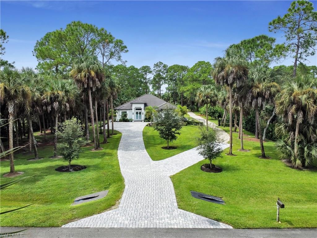 855 1 St, Naples, FL 34120 photo