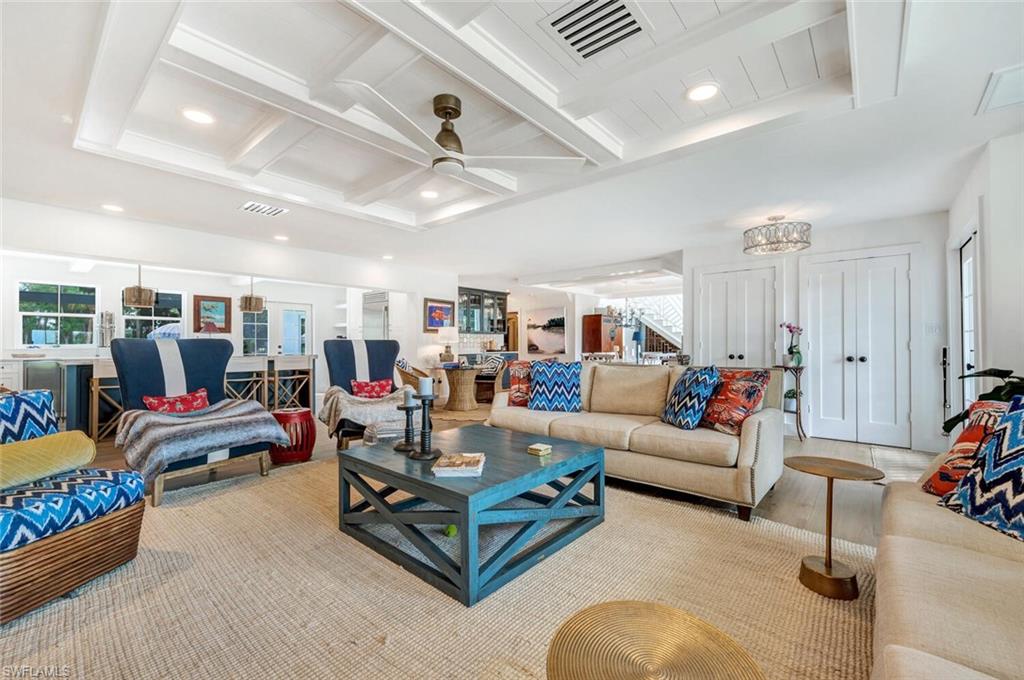200 Burning Tree Dr, Naples, FL 34105 photo