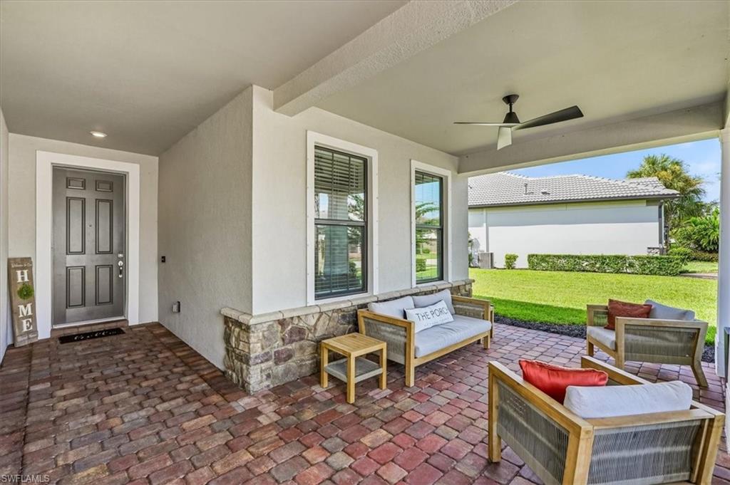 9831 Everglades Dr, Naples, FL 34120 photo
