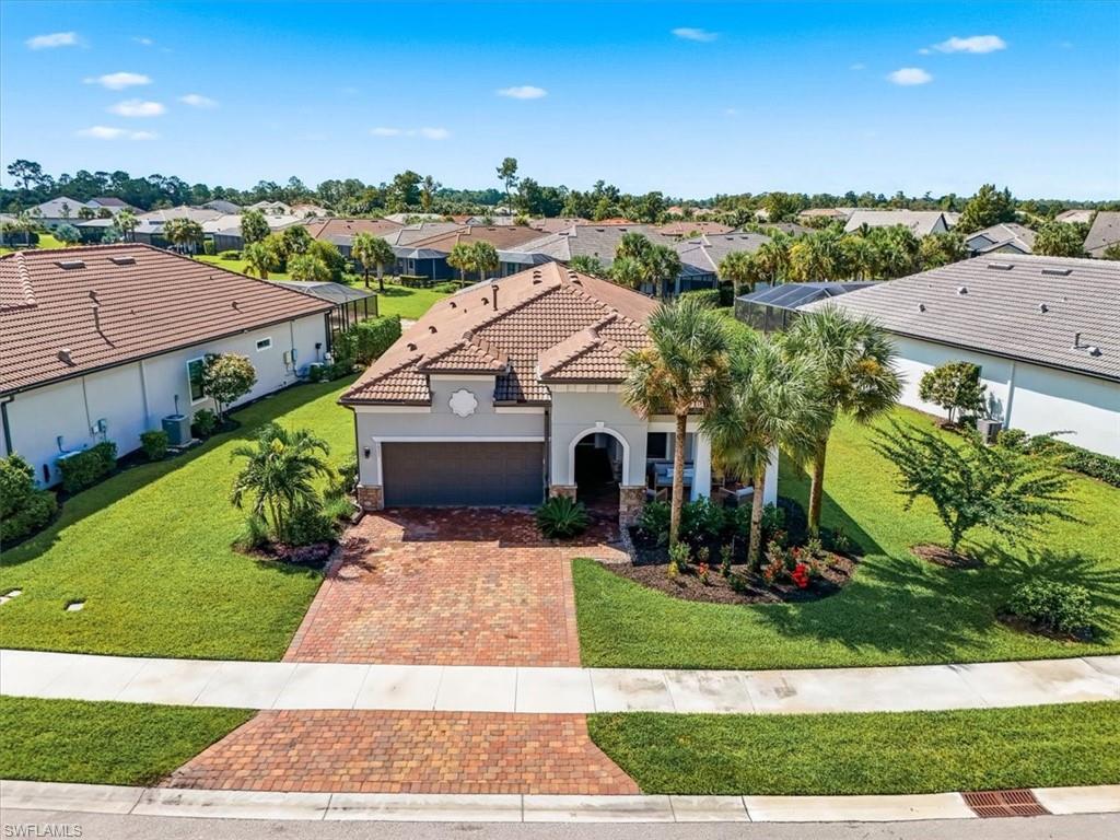 9831 Everglades Dr, Naples, FL 34120 photo