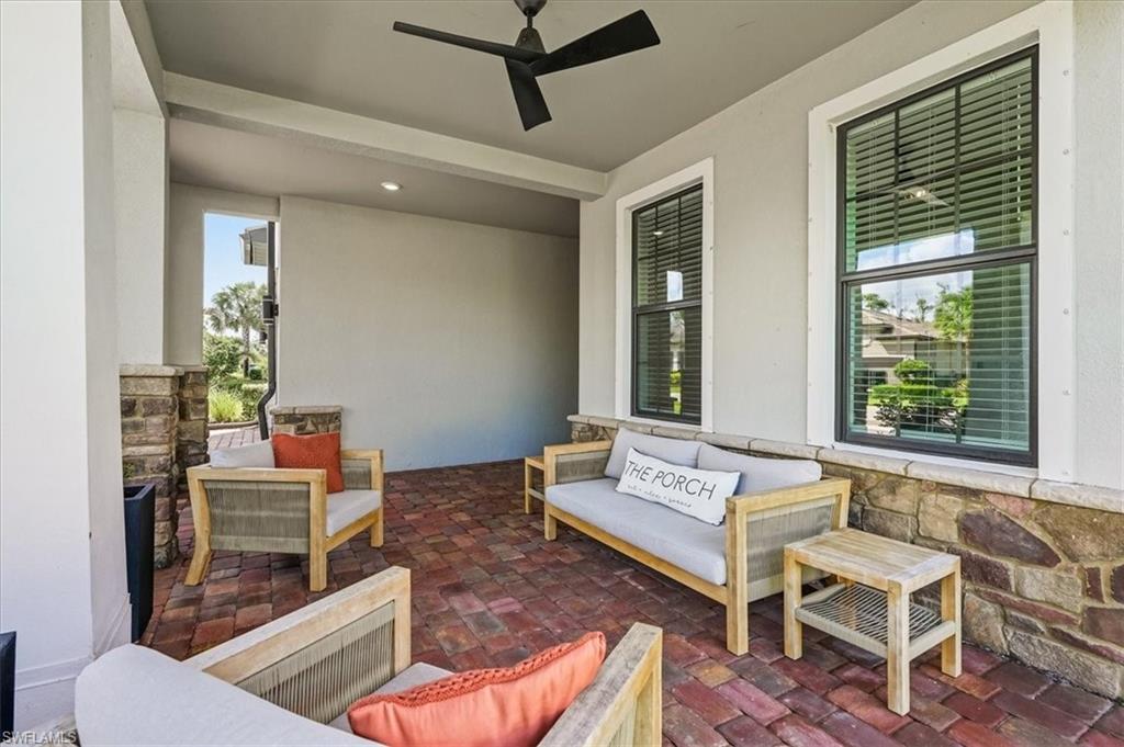 9831 Everglades Dr, Naples, FL 34120 photo