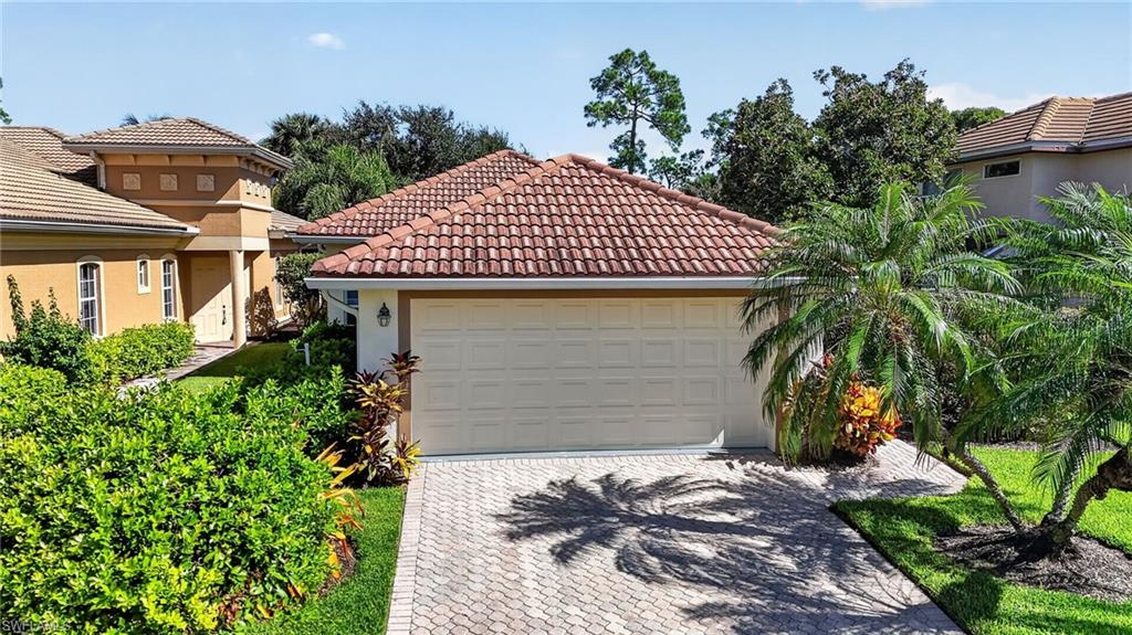 8515 Chase Preserve Dr, Naples, FL 34113