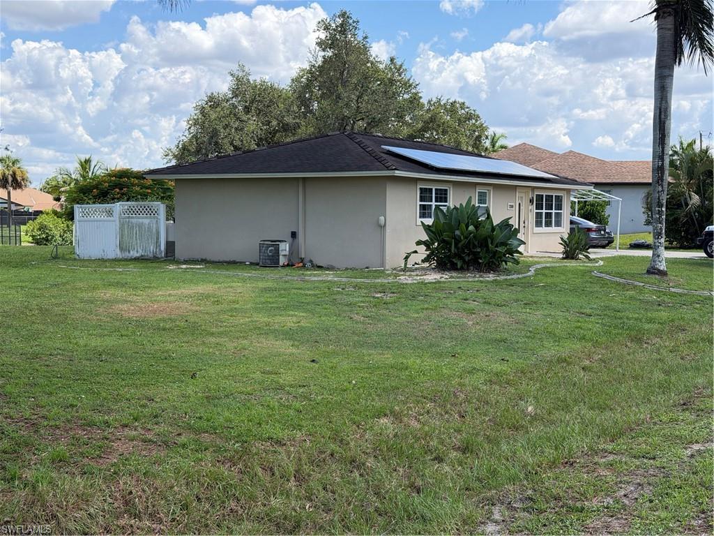 1398 Sunrise Dr, North Fort Myers, FL 33917