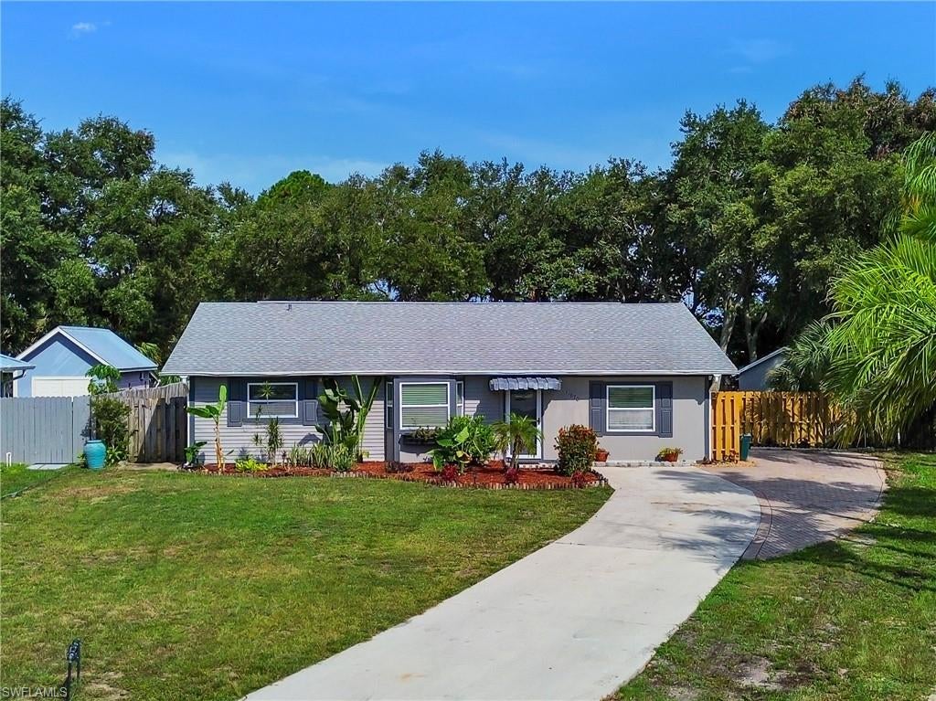 11870 Imperial Pines Way, Bonita Springs, FL 34135 photo
