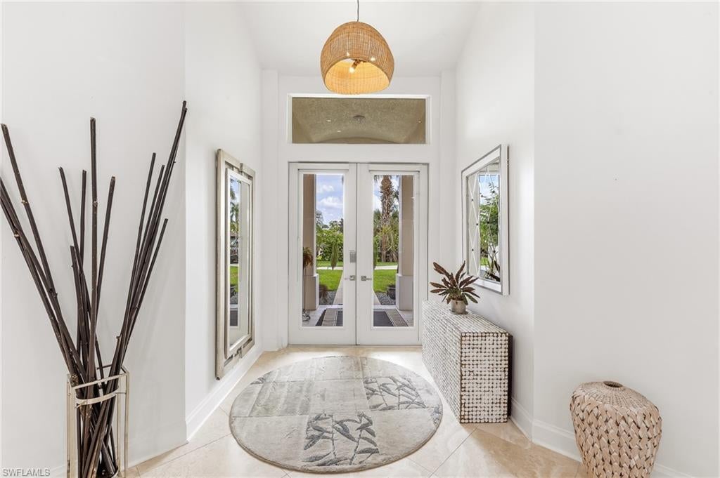 2205 Noble Ct, Naples, FL 34110 photo