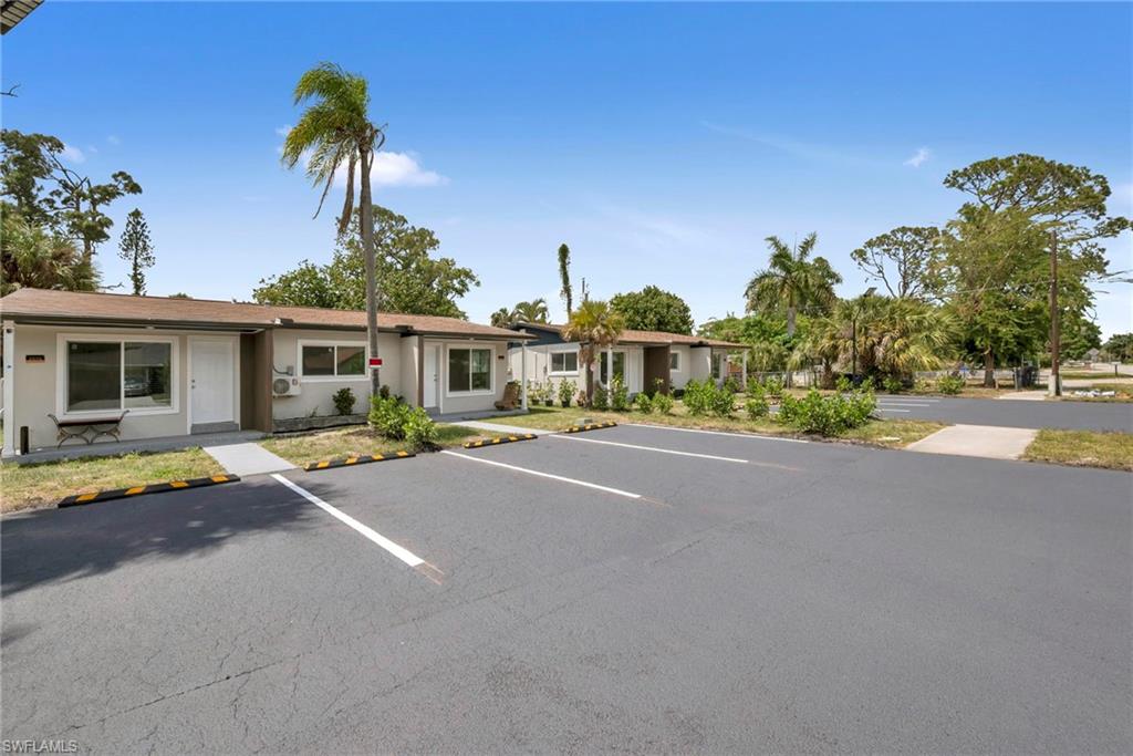 2566 2578 Jackson St, Fort Myers, FL 33901 photo