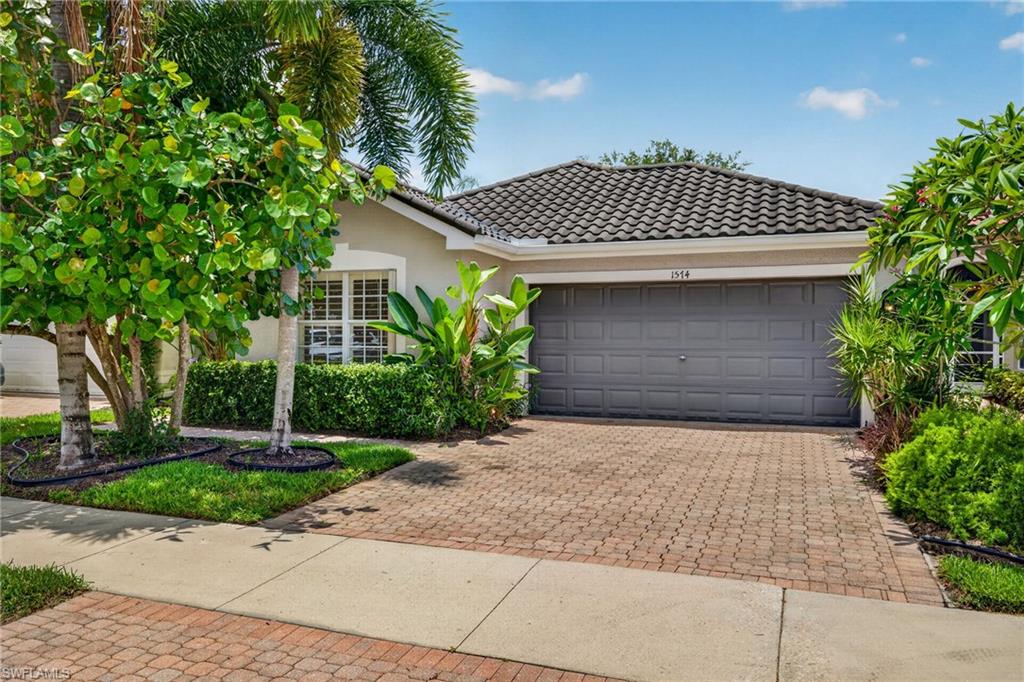 1574 Windamere Ln, Naples, FL 34119