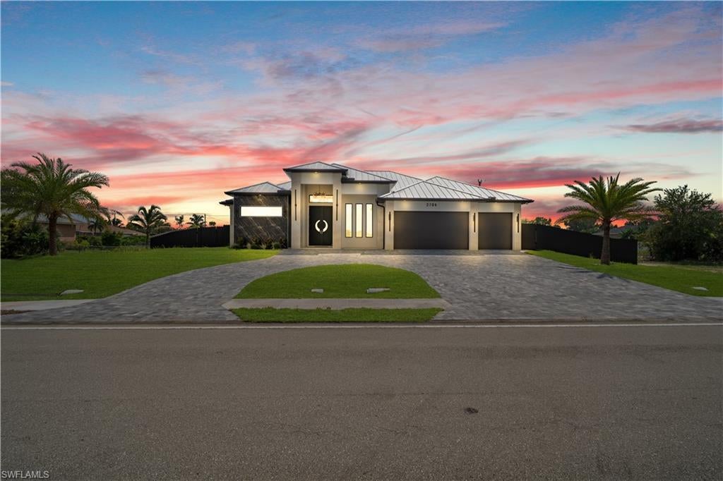 2704 Tropicana Pkwy, Cape Coral, FL 33993
