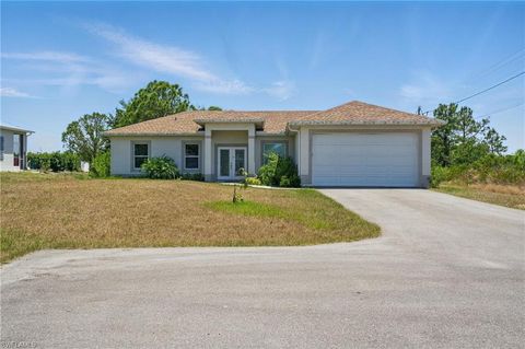 Single Family Residence in NAPLES FL 4174 58th AVE.jpg