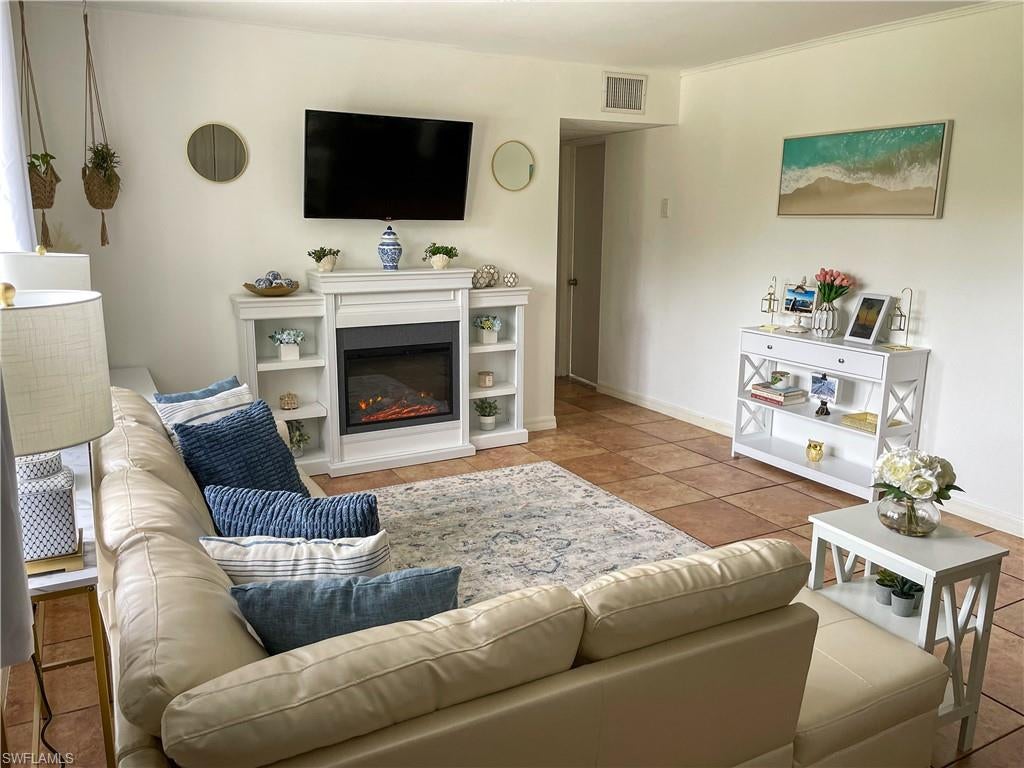 1612 Coronado Rd, Fort Myers, FL 33901