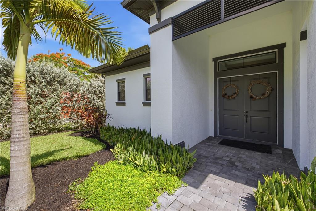 829 16 Ave, Naples, FL 34117 photo