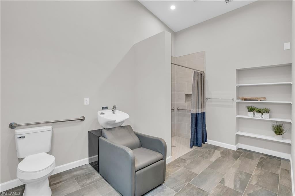 3802 La Rue St, Fort Myers, FL 33905 photo