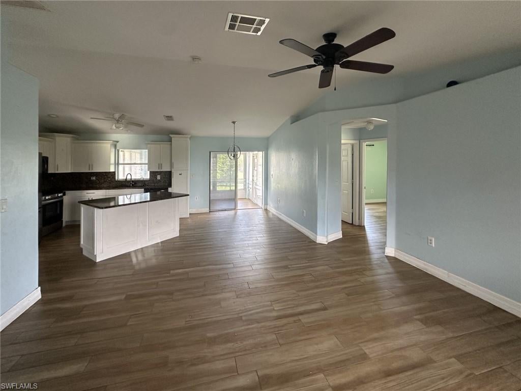 2123 NE 16 Ter, Cape Coral, FL 33909 photo