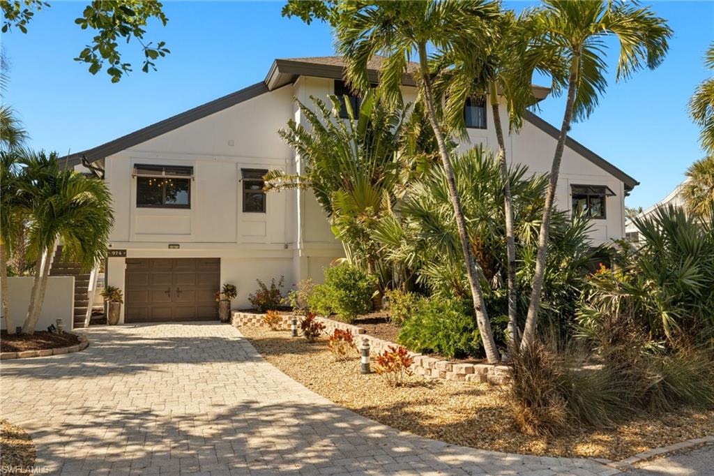 974 Greenwood Ct, Sanibel, FL 33957