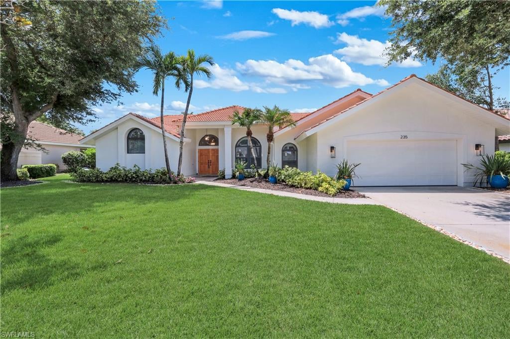 235 Silverado Dr, Naples, FL 34119 photo