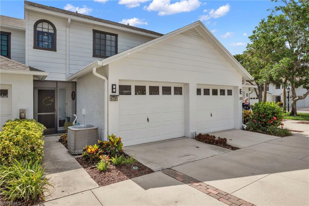 870 Meadowland Dr, Naples, FL 34108