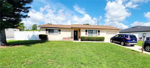 Single Family Residence in LEHIGH ACRES FL 340 Inwood AVE.jpg