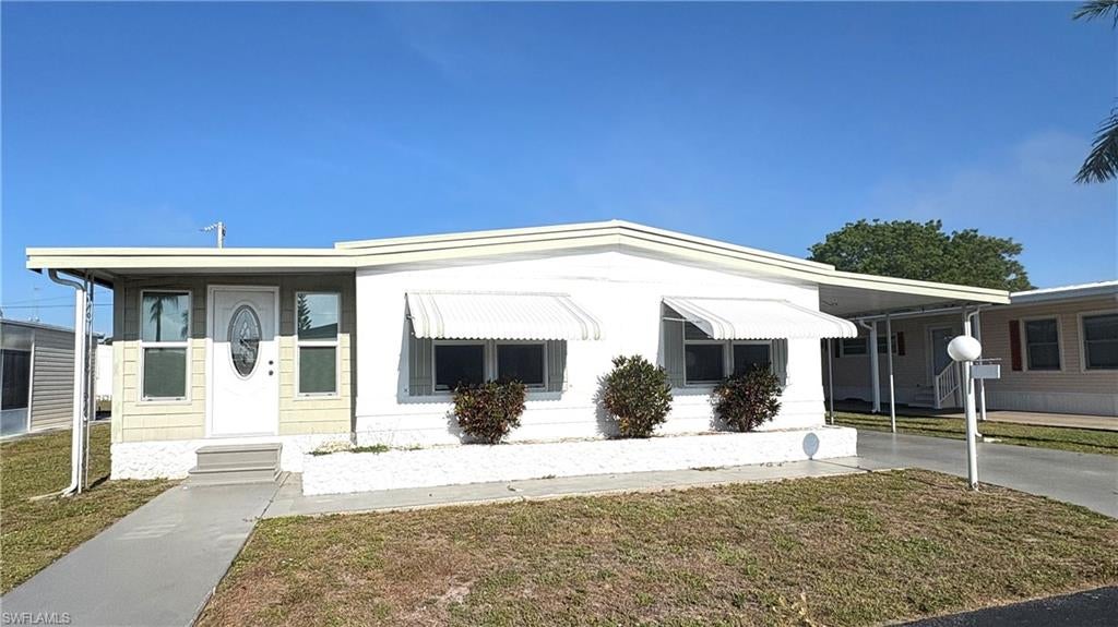 748 Park Ave, North Fort Myers, FL 33917 photo
