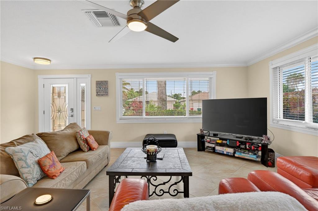 533 98 Ave, Naples, FL 34108 photo