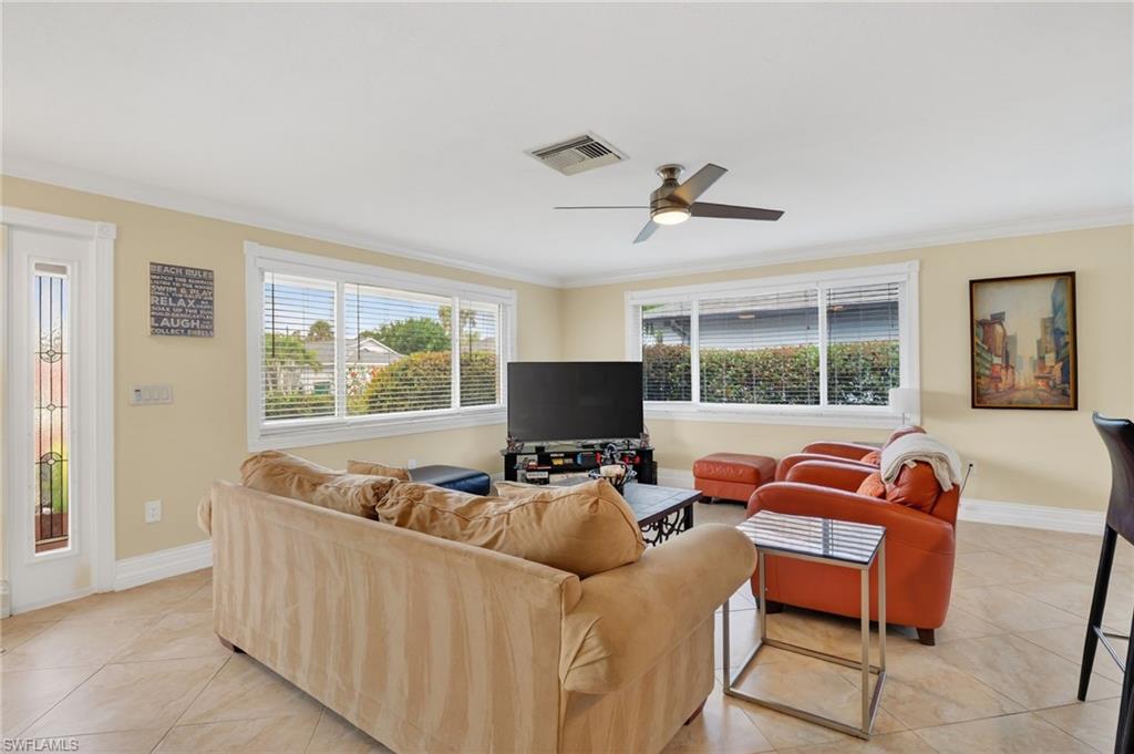 533 98 Ave, Naples, FL 34108 photo