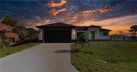 Single Family Residence in LEHIGH ACRES FL 2933 20th ST.jpg