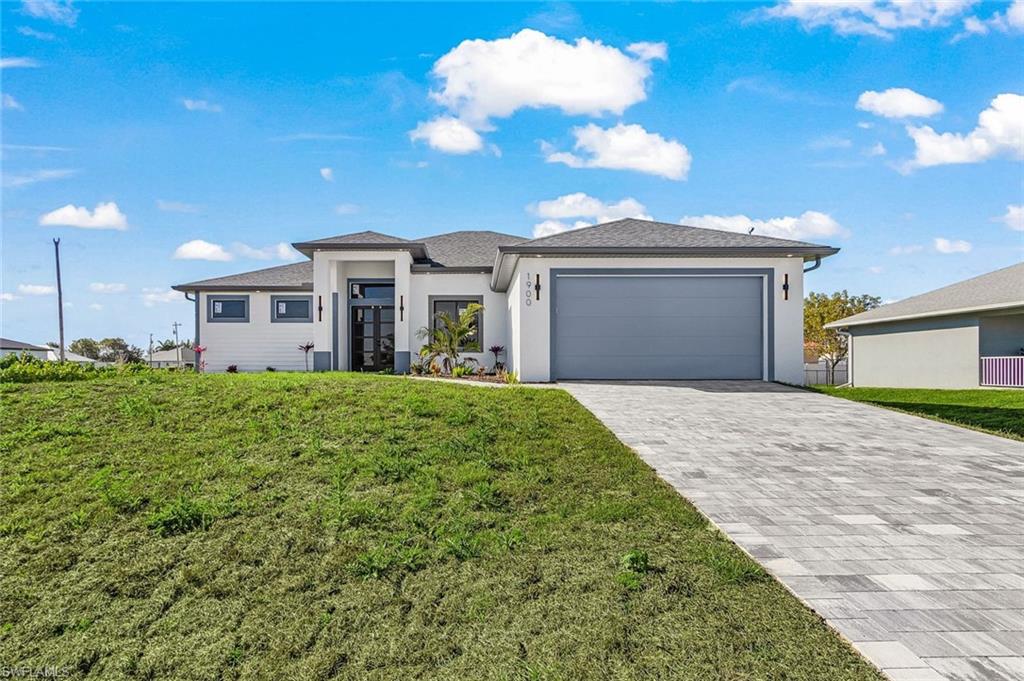 1901 Embers Pkwy, Cape Coral, FL 33993
