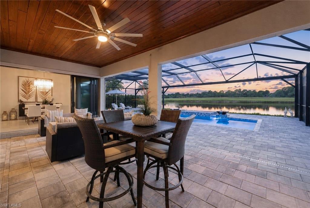 9577 Everglades Dr, Naples, FL 34120 photo