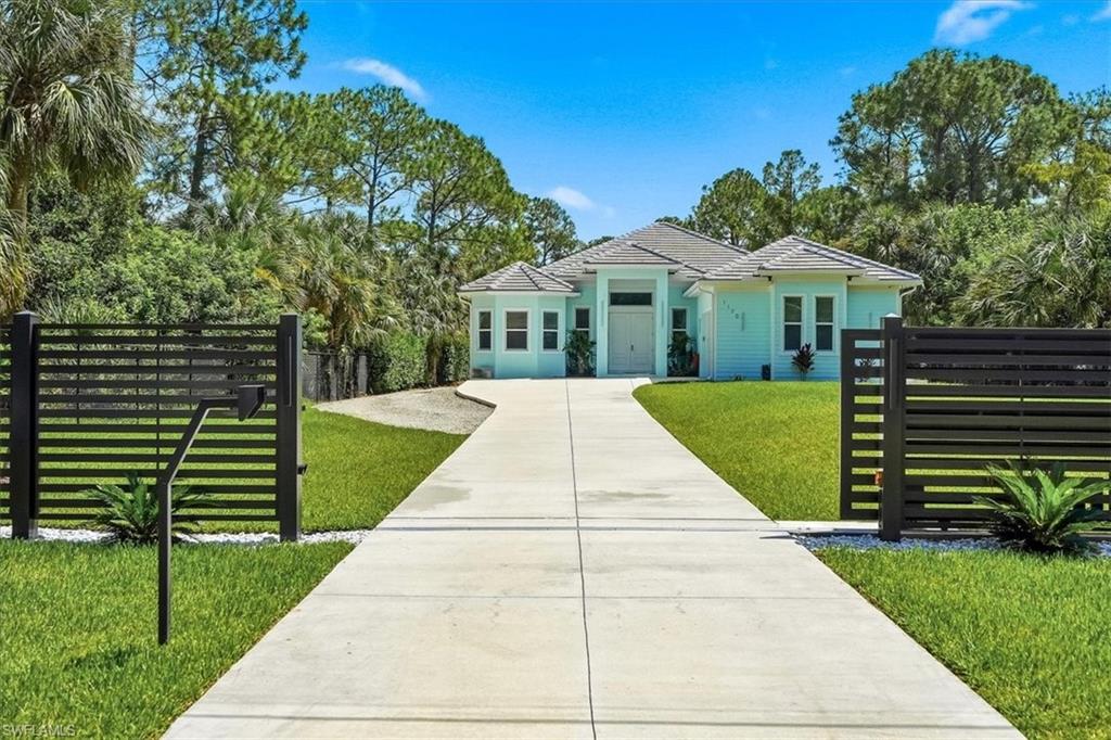 1170 17 St, Naples, FL 34117