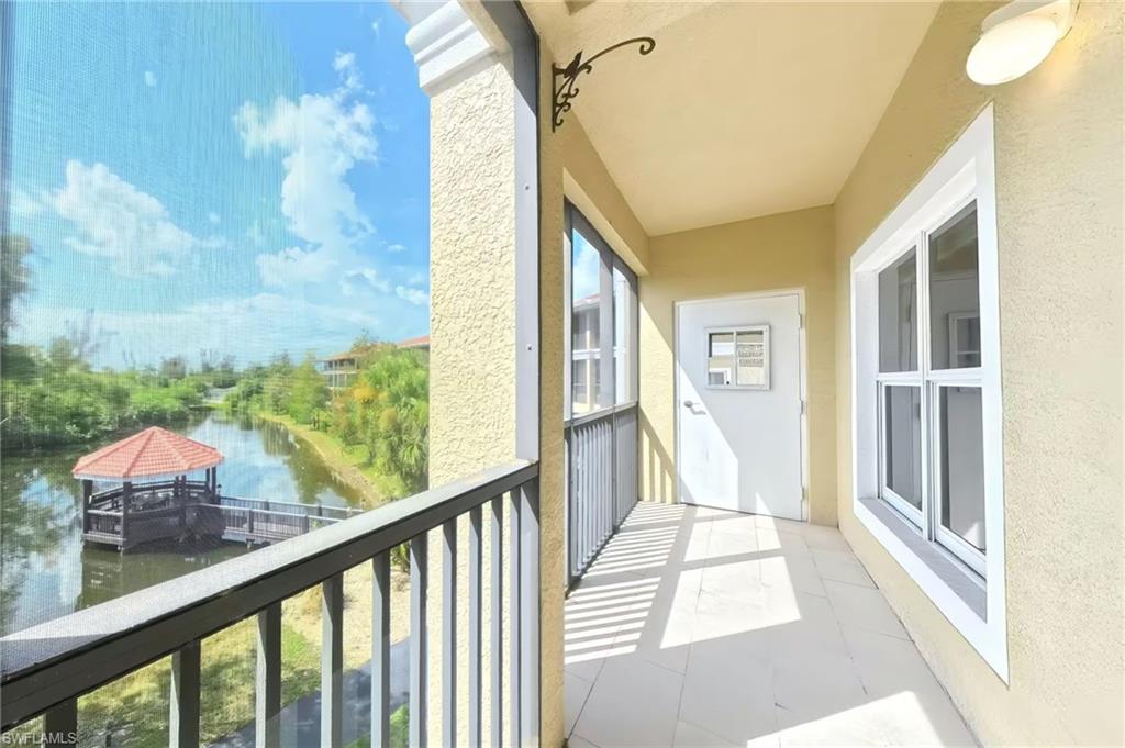 10041 Lake Cove Dr #202, Fort Myers, FL 33908 photo