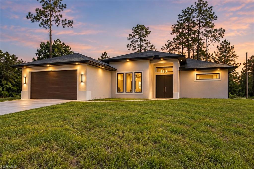 3207 10 St, Lehigh Acres, FL 33972