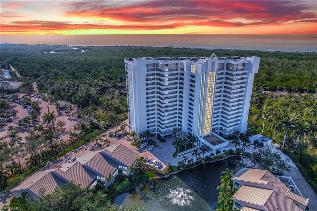 6361 Pelican Bay Blvd, Naples, FL 34108