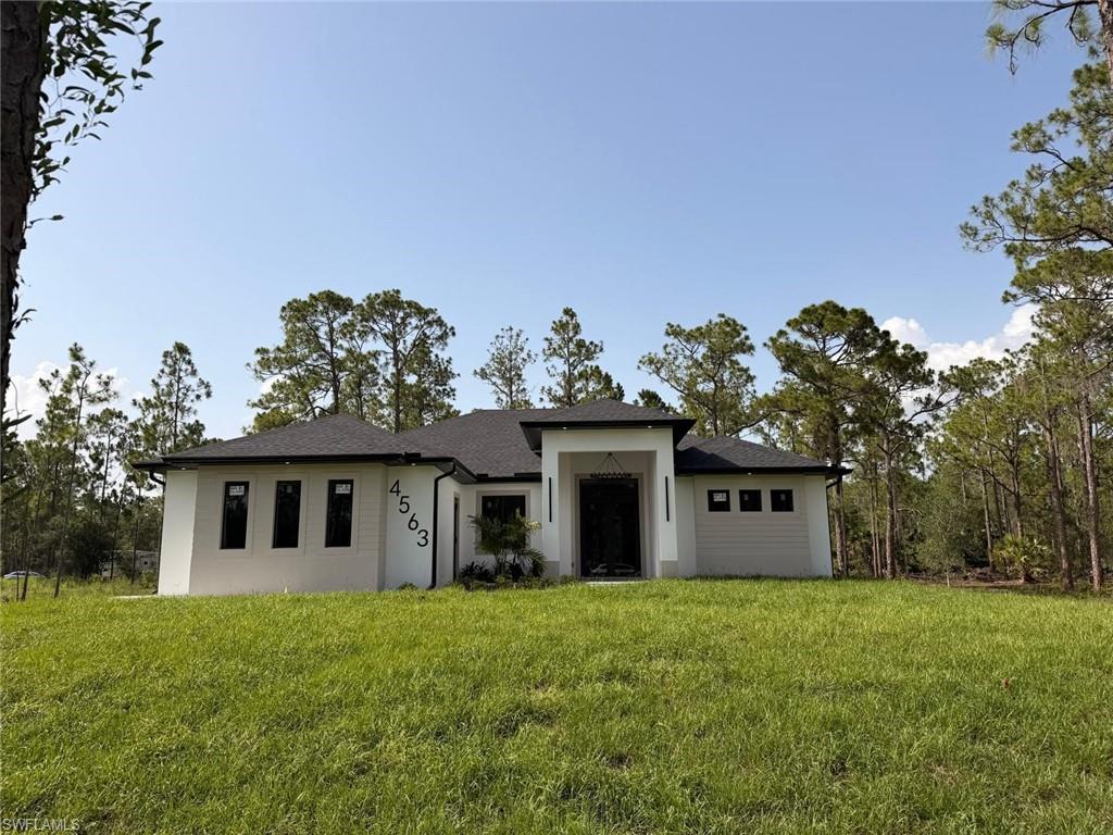 4563 45 Ave, Naples, FL 34120