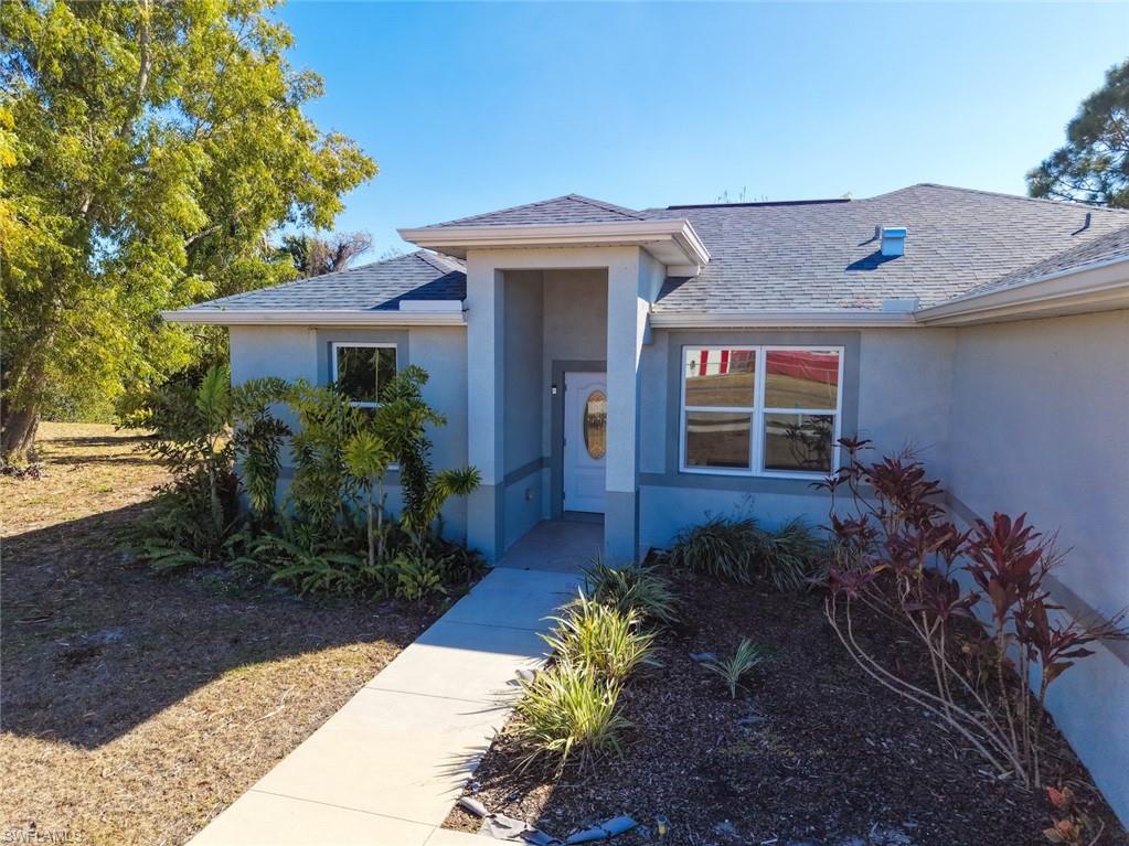 897 Iris Dr, North Fort Myers, FL 33903 photo