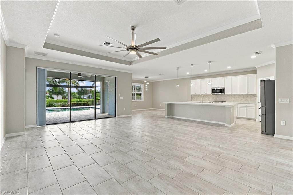 10081 Avalon Lake Cir, Fort Myers, FL 33913 photo