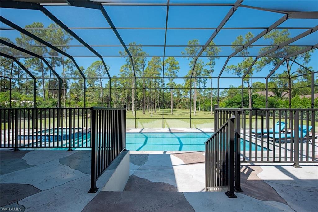379 25 St, Naples, FL 34120 photo
