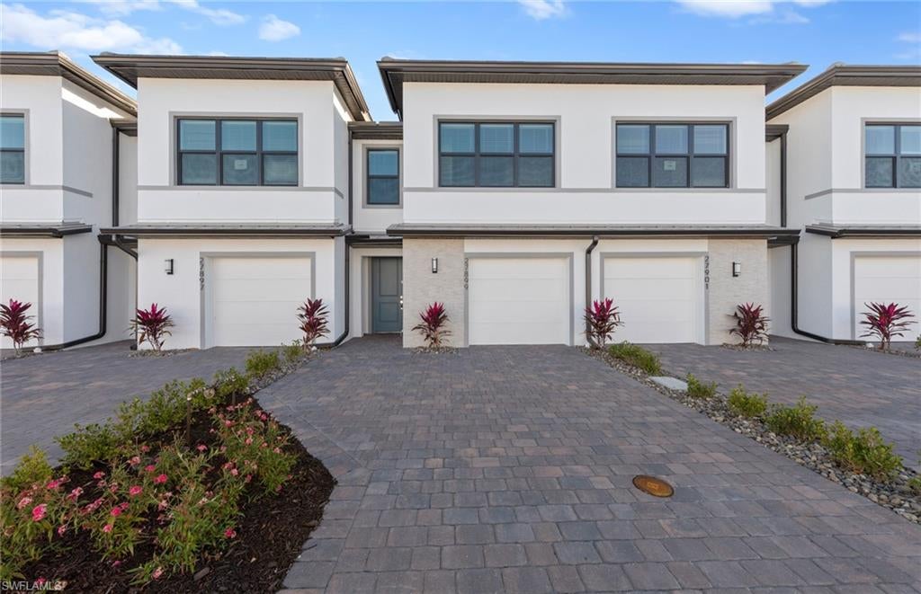 27828 Solis Grande Dr, Bonita Springs, FL 34135