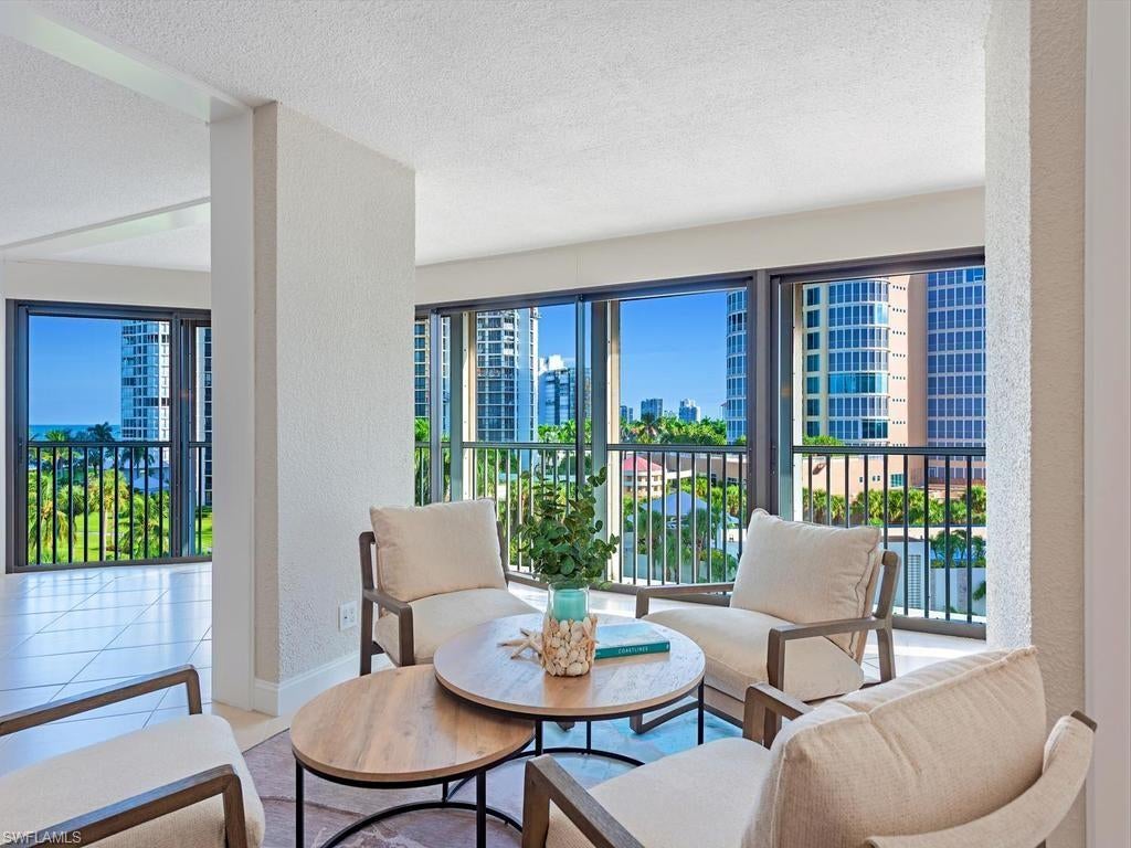 4401 Gulf Shore Blvd #604, Naples, FL 34103 photo