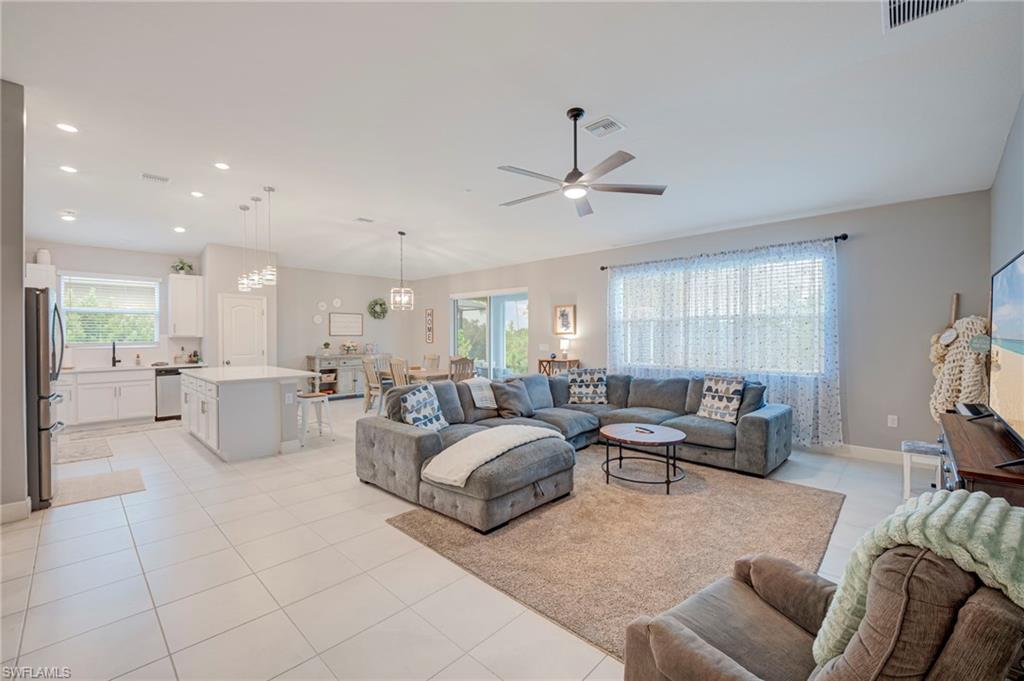 6664 Estero Bay Dr, Fort Myers, FL 33908 photo