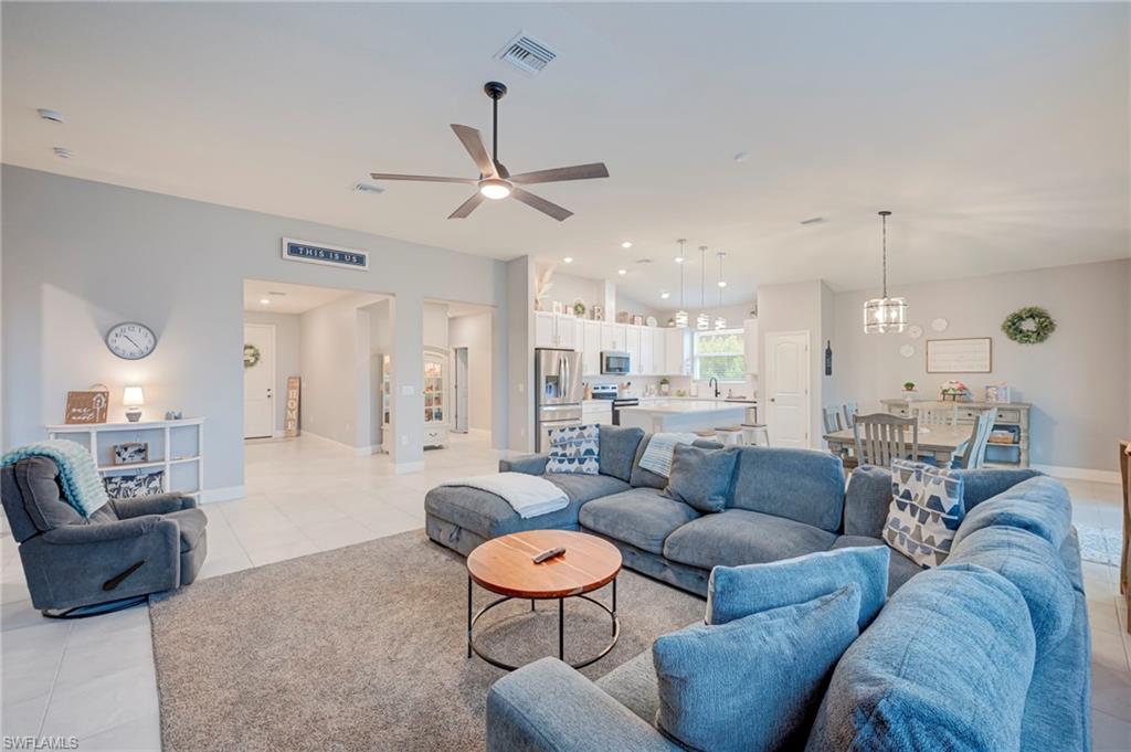 6664 Estero Bay Dr, Fort Myers, FL 33908 photo