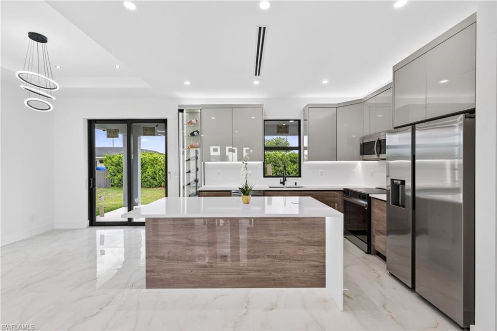 2223 NW 11 Ct, Cape Coral, FL 33993 photo