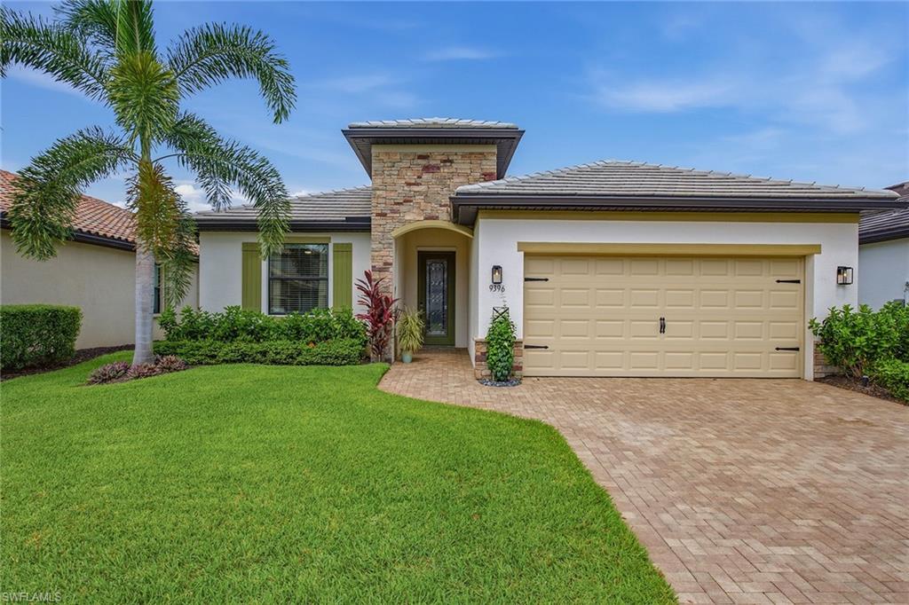 9396 Glenforest Dr, Naples, FL 34120 photo