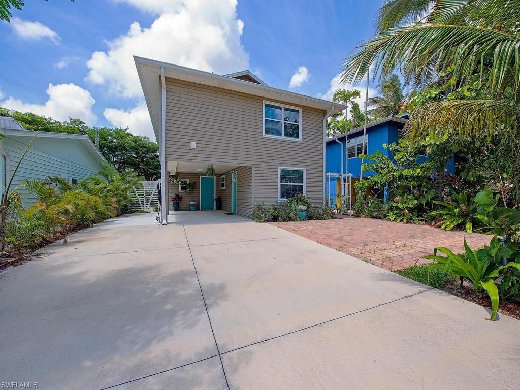 1881 Danford St, Naples, FL 34112 photo