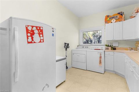 Single Family Residence in ALVA FL 21090 Captain Nelson CT 7.jpg