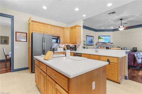 Single Family Residence in ALVA FL 21090 Captain Nelson CT 20.jpg