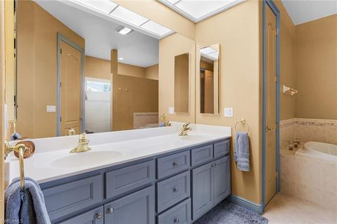 Single Family Residence in ALVA FL 21090 Captain Nelson CT 26.jpg