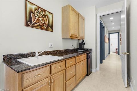 Single Family Residence in ALVA FL 21090 Captain Nelson CT 10.jpg